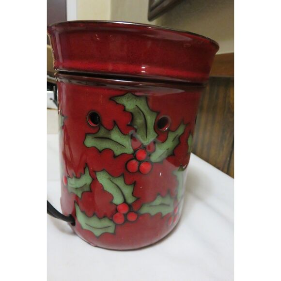MINT IN BOX SCENTSY MERRY BERRY WAX WARMER - Picture 3 of 5